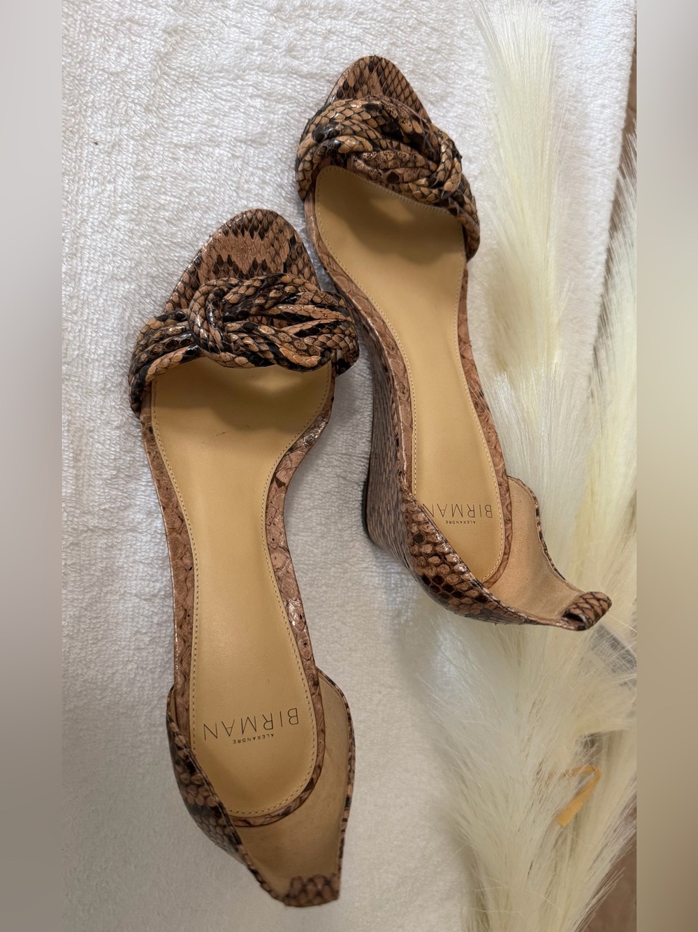Alexandre Birman Snakeskin Wedge Sandals – EU 37 / US 7